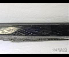 31395042 minigonna lato guida volvo V40 2018 - 10