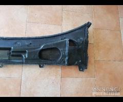 Gocciolatoio sotto parabrezza freelander 2 2012 - 8