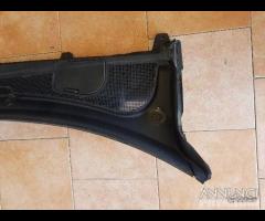 Gocciolatoio sotto parabrezza freelander 2 2012 - 11