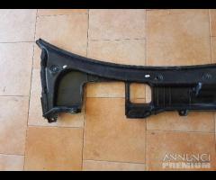 Gocciolatoio sotto parabrezza freelander 2 2012 - 14