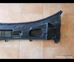 Gocciolatoio sotto parabrezza freelander 2 2012 - 18