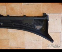 Gocciolatoio sotto parabrezza freelander 2 2012 - 19