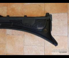 Gocciolatoio sotto parabrezza freelander 2 2012 - 21