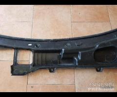 Gocciolatoio sotto parabrezza freelander 2 2012 - 23