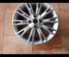 Cerchio in lega da 15 pollici fiat grande punto - 9