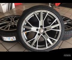 Cerchi in lega 19 gunner per Audi A4 B9 con gomme