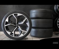 Cerchi in lega 23 originali Audi Q8 RS con gomme