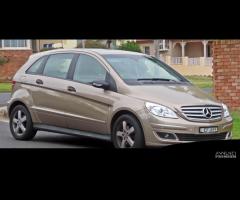 Ricambi NUOVI Mercedes Classe B W245 dal 2008 - 1