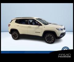 Jeep Compass Phev 1.3 T T4 240CV 4XE AT6-Trai...