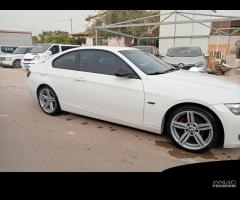 Ricambi BMW E92 Coupe 2.0d 177cv cambio manuale - 12