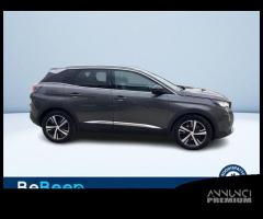 Peugeot 3008 1.6 HYBRID GT PACK 225CV E-EAT8