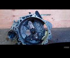 Cambio manuale AUDI A1 1.6TDI - 9