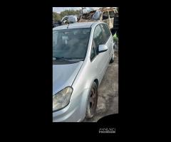 Ricambi musata FORD C-MAX 2009