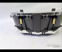 83800-0DT70 Quadro strumenti yaris ibrida 2015 - 17