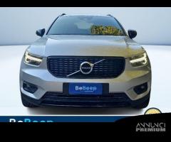 Volvo XC40 2.0 T4 R-DESIGN GEARTRONIC