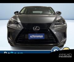 Lexus NX 300H 2.5 SPORT 4WD CVT