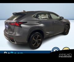 Lexus NX 300H 2.5 SPORT 4WD CVT - 8