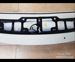 Spoiler portellone posteriore jeep renegade bianco