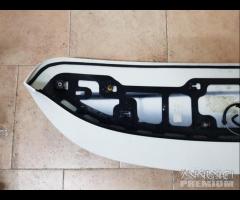 Spoiler portellone posteriore jeep renegade bianco - 9