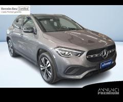 Mercedes-Benz GLA 250 E PHEV (EQ-POWER) SPORT...