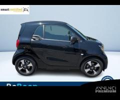 smart fortwo EQ PASSION 22KW - 4