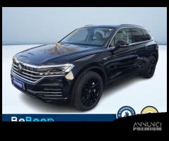 Volkswagen Touareg 3.0 V6 TSI EH ATMOSPHERE T...