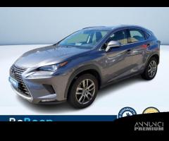 Lexus NX 300H 2.5 PREMIUM 4WD CVT