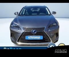 Lexus NX 300H 2.5 PREMIUM 4WD CVT