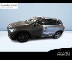 Mercedes-Benz GLA 200 D PREMIUM 4MATIC AUTO