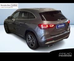 Mercedes-Benz GLA 200 D PREMIUM 4MATIC AUTO - 6