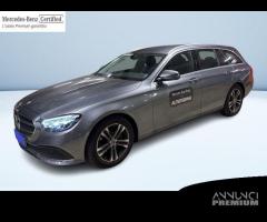 Mercedes-Benz Classe E E SW 200 D BUSINESS SP...