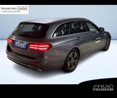 Mercedes-Benz Classe E E SW 200 D BUSINESS SP... - 8