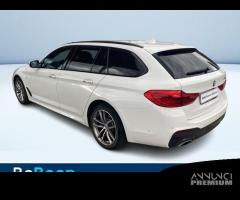 BMW Serie 5 Touring 520D TOURING MSPORT AUTO - 4