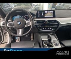 BMW Serie 5 Touring 520D TOURING MSPORT AUTO - 17