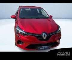 Renault Clio 1.6 E-TECH HYBRID ZEN 140CV AUTO...