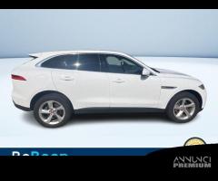 Jaguar F-Pace 2.0D I4 PRESTIGE AWD 180CV AUTO... - 9