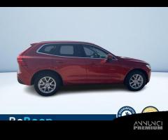 Volvo XC60 2.0 B4 MOMENTUM PRO AWD AUTO - 5