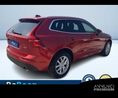 Volvo XC60 2.0 B4 MOMENTUM PRO AWD AUTO - 8