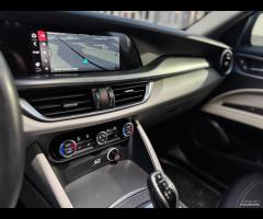 Alfa Romeo Stelvio 2.2 Turbodiesel 210 CV AT8 Q4 V - 24