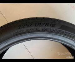 2 GOMME 225 40 18 ROADHOG A1067