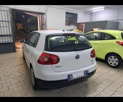 Volkswagen Golf 1.6 gpl unico prop 2008