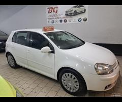 Volkswagen Golf 1.6 gpl unico prop 2008 - 9