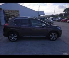 Peugeot 2008 BlueHDi S&S Allure - 6