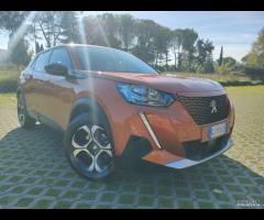 Peugeot 2008 motore elettrico 136 CV Active