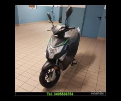 SCOOTER FULL ELECTRIC DISPONIBILE L1e=50CC F17 - 2