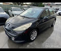 Peugeot 207 1.6 HDi 110CV 5p. XS