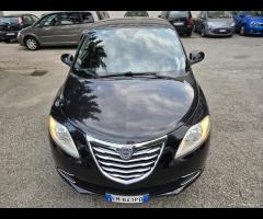 Lancia Ypsilon 1.2 69 CV 5 porte Neopatentati