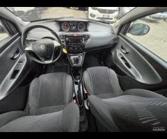 Lancia Ypsilon 1.2 69 CV 5 porte Neopatentati - 8