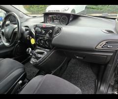 Lancia Ypsilon 1.2 69 CV 5 porte Neopatentati - 11