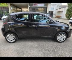 Lancia Ypsilon 1.2 69 CV 5 porte Neopatentati - 25